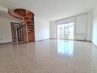 Appartement à Mas Masó - Hospital. Ático dúplex con terraza de 70 m, parking y trastero  centro de