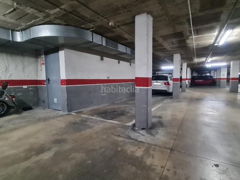 Foto e57383b6-d620-4b33-8633-bc0219dd163c. Piso ático dúplex con terraza de 70 m, parking y trastero centro o en Salt