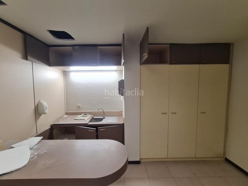 Foto 9e0eb9c7-1bd7-4a93-927e-f774ab1d967e. Location bureau dans gran via jaume i 41 dans Centre-Barri Vell Girona
