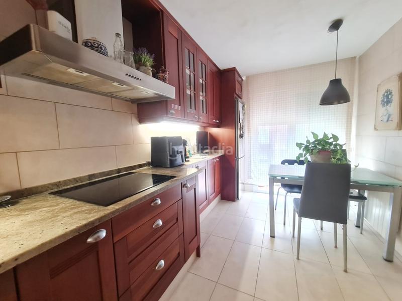 Foto d6faedd2-9227-440f-aacd-42b767b989a6. Casa amb aparcament a Palau Girona
