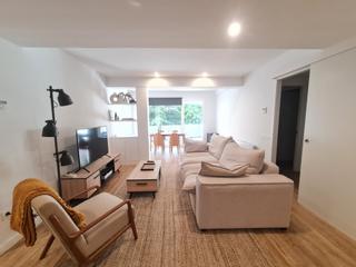 Location Appartement  N/a. Piso de alquiler en el centro de girona
