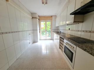 Pis a Mas Mas - Hospital. Piso en venta en salt. zona centro