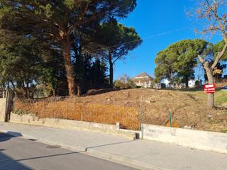 Terreno residencial en Carrer de can mart de les barraques 6. Parcela en venta en tourist club. caldes de malavella.