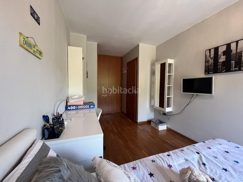 Foto b737620d-8df4-4a65-9128-48cd8da69dae. Maison avec parking dans Palau Girona