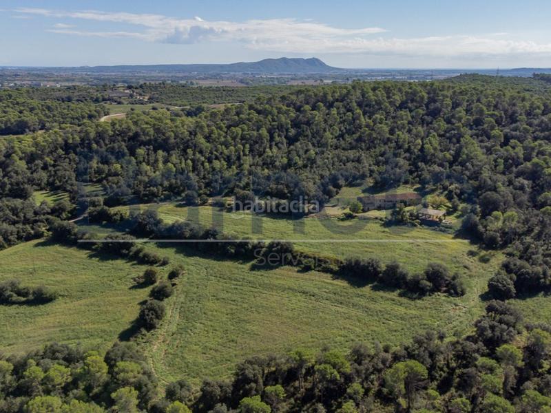 Foto 0987f238-c0b3-4bf5-804f-5265f2788c9b. Masia a Foixà