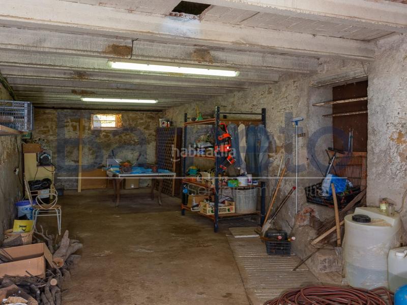 Foto 3818a8e7-d129-4d02-a55b-92d7a49d7d60. Masia a Foixà