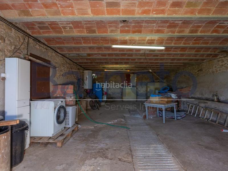 Foto c39ecda5-4157-4049-b779-2ac8a706c4f0. Masia a Foixà