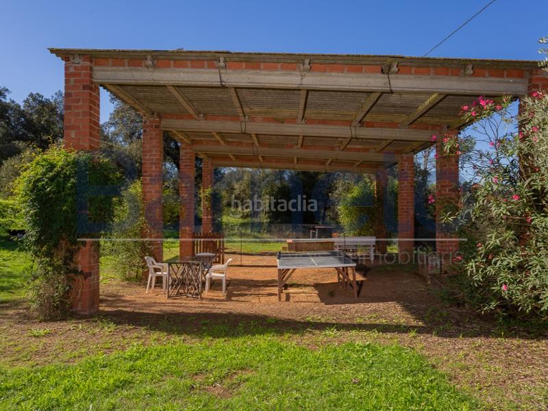 Foto cc0a4695-29d0-47f8-8e19-ea52c6830db3. Masia a Foixà