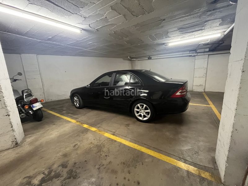 Foto 6c1be521-c69b-4a3e-9c62-ea8814cc8d1e. Aparcament cotxe a Santa Eugenia Girona