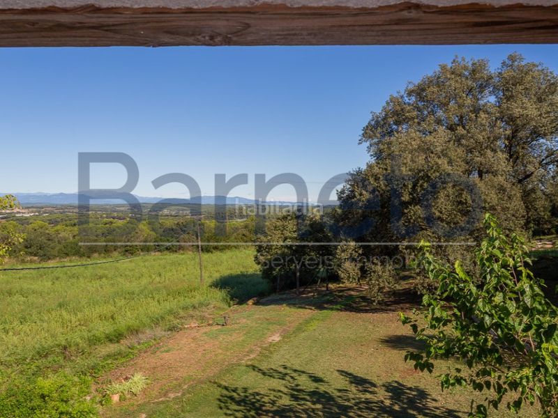 Foto a6597a50-331f-47a0-9673-ce560547a6fe. Masia a Foixà