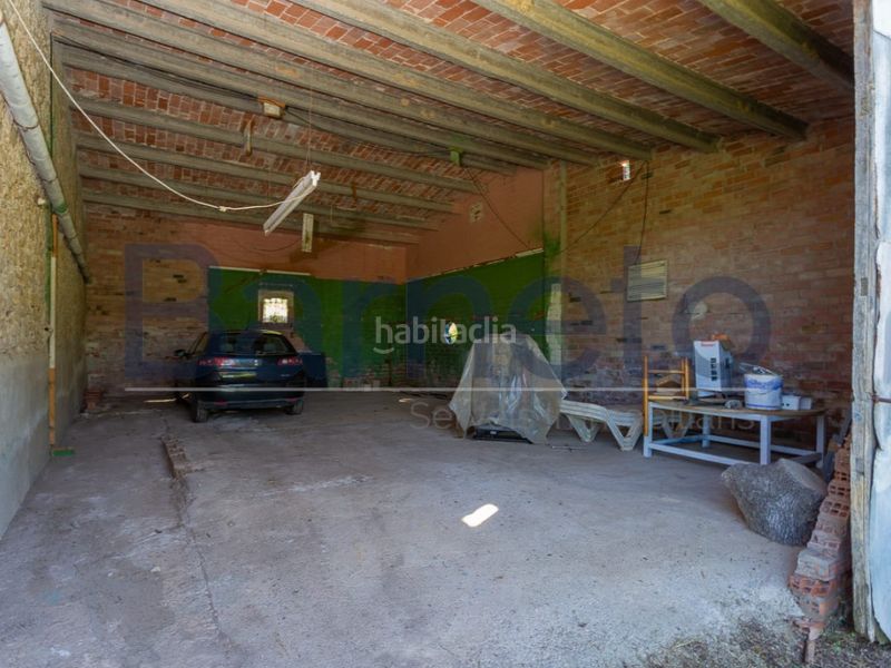 Foto f3a1f851-9535-4892-a636-556061d8d1e1. Masia a Foixà
