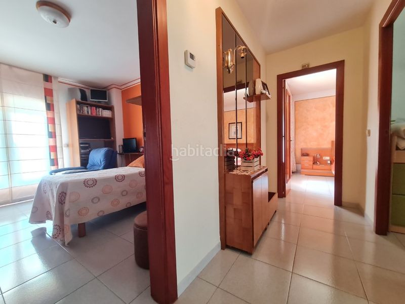 Foto 17e09f4d-1ba7-4539-baa7-01b48a93c974. Casa amb aparcament a Montilivi Girona