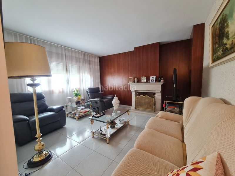 Foto bfb0488d-fd8c-4865-b1d8-5ae678577542. Casa amb aparcament a Montilivi Girona