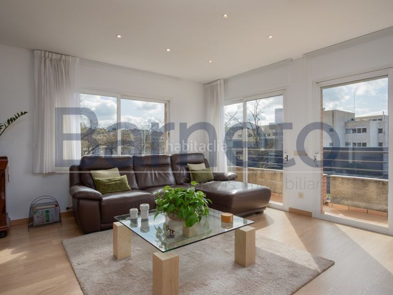 Foto 6622bdf4-9238-4418-a3ea-2e3328c42e35. Casa amb aparcament a Montilivi Girona