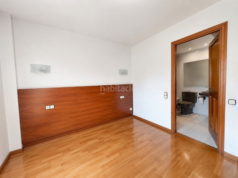 Foto e2a34c30-7da7-41ff-a80b-ea031b8d361f. Pis a Eixample Nord Girona