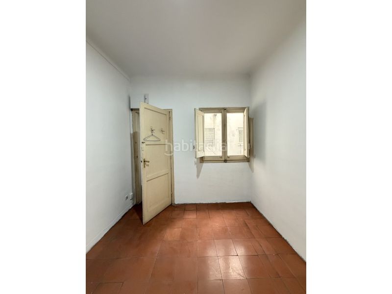 Foto 19adf656-b90f-4889-8ad9-2d540dfe3a9e. Pis a Eixample Nord Girona