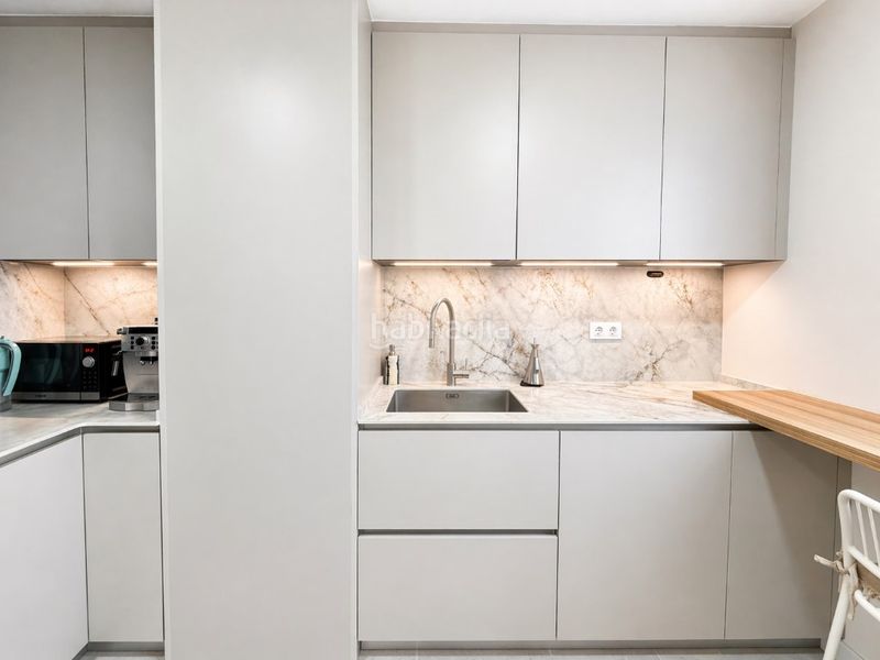 Foto fbab7a21-f50c-4776-85af-794100cbafa2. Flat in Eixample Nord Girona