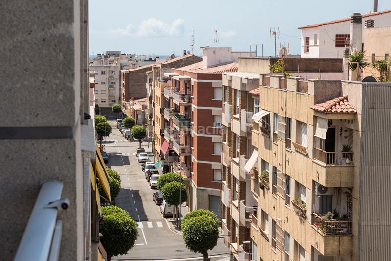 Foto 12432b2a-ad28-41a1-9888-116b27b6ed70. Piso en avinguda del baix camp 22 piso céntrico con 3 dormitorios en Cambrils