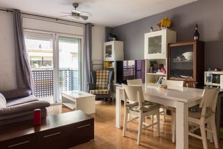 Appartement  Carrer barcelona. Ideal para una pareja o inversores