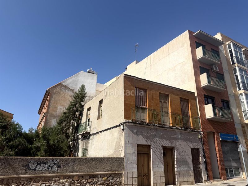 Foto abd5fdd2-cb36-481f-8198-633bc165a129. Edifici a Santa Lucía Cartagena