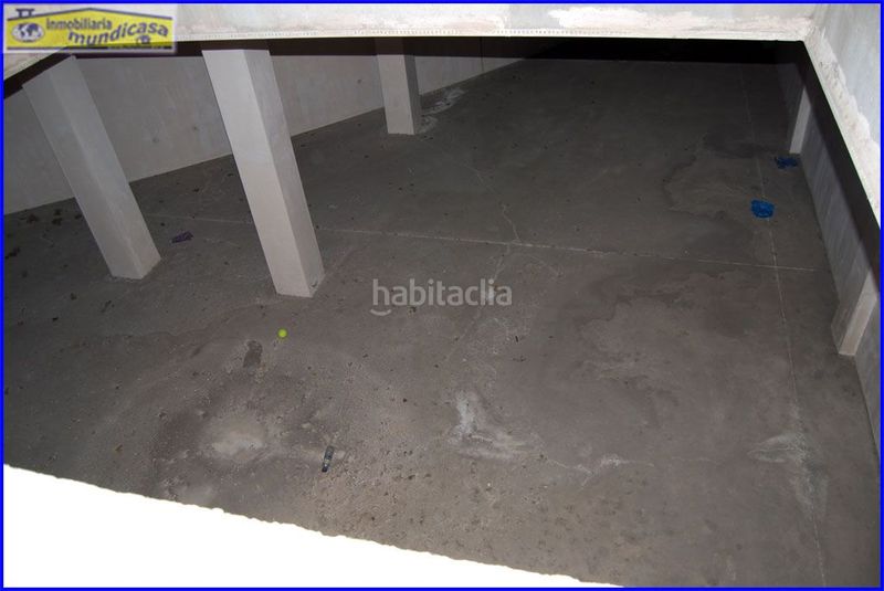 Foto 443020b0-6f9c-4ff8-beec-ca8da9fec466. Local comercial a Santomera