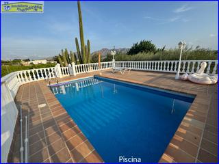 Masia a Santomera. Casa de campo con piscina en matanzas de santomera