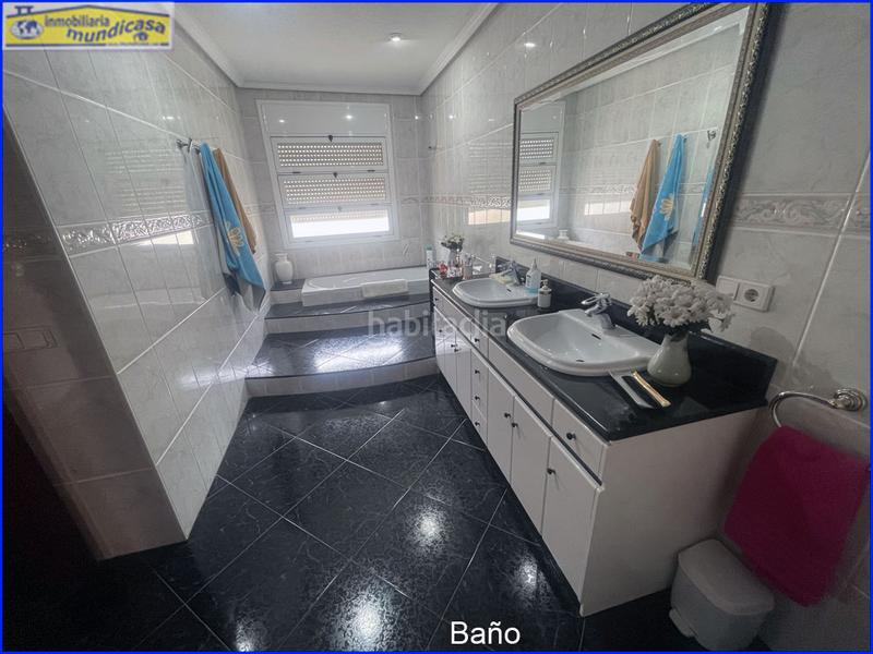 Foto ed4728f6-0b0e-4ec1-a925-24a03d73750a. Casa adossada amb xemeneia calefacció a Cobatillas Murcia