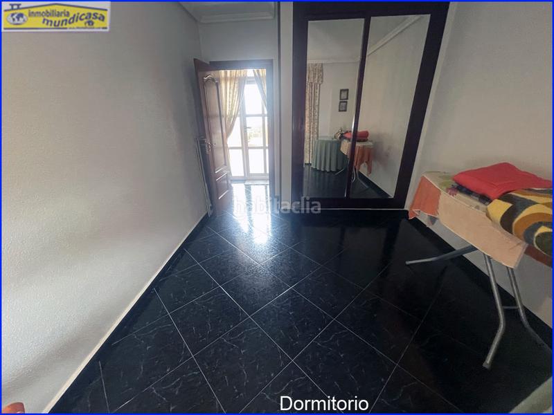 Foto fa546c99-9c12-43d3-8f19-f66d253f028c. Casa adossada amb xemeneia calefacció a Cobatillas Murcia