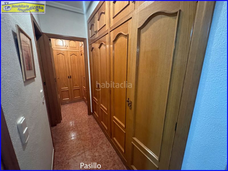 Foto abbaf0a4-aff3-432d-b173-d4b1f438877e. Casa amb aparcament a Santomera