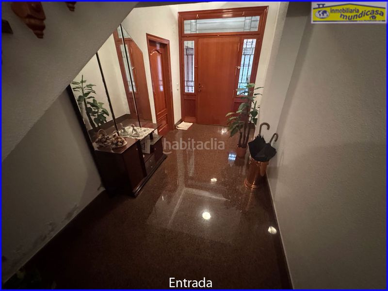 Foto ff74e552-cfcd-44e5-b690-e84d9f82fe2b. Casa amb aparcament a Santomera