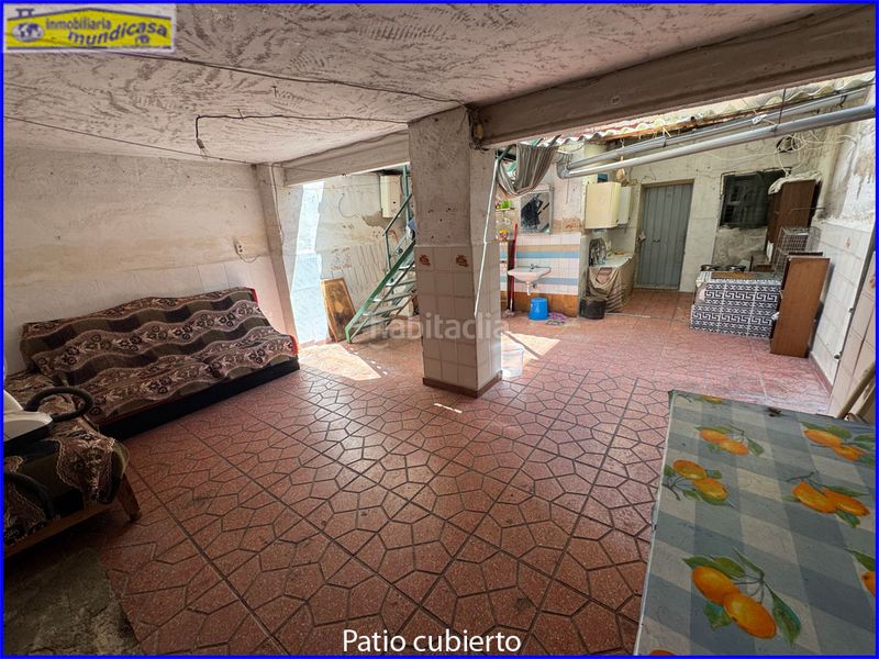 Foto 0eaba102-c704-449e-8f3f-9c091af451b3. Casa aparellada amb aparcament a Santomera