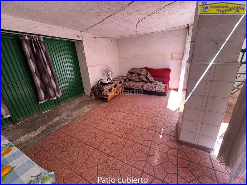 Foto b4e0aca7-a2c4-4a30-9f57-19d89f517f4a. Casa aparellada amb aparcament a Santomera