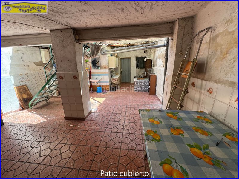 Foto c4ae3b25-841c-4567-8517-6b22d0ac18a9. Casa aparellada amb aparcament a Santomera