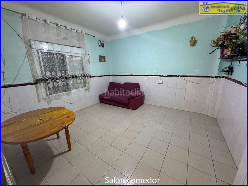 Foto e8b32fd0-d4c1-45f2-85d6-57abd6e6d011. Casa aparellada amb aparcament a Santomera
