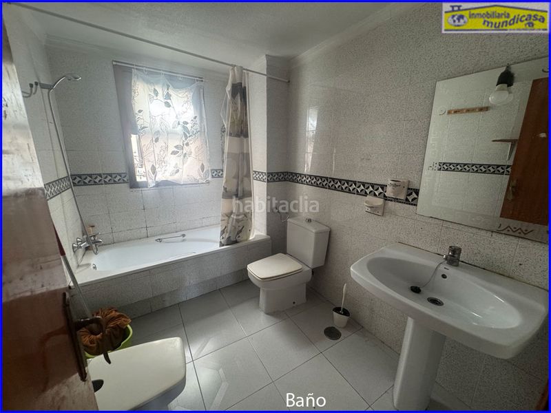Foto c716e4c7-8973-4ee1-aca9-fa32b2eb0ec2. Pis amb aparcament a Santomera