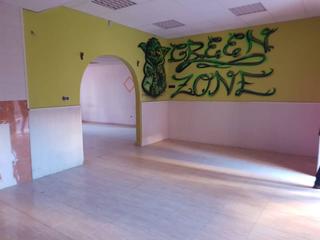 Local commercial  Calle molina. Superficie total 225 m², local comercial 1 aseo, estado conserva
