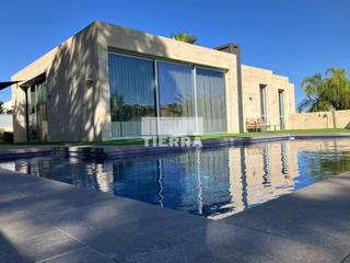 Xalet  Montegolf. Venta de villa en molina de segura