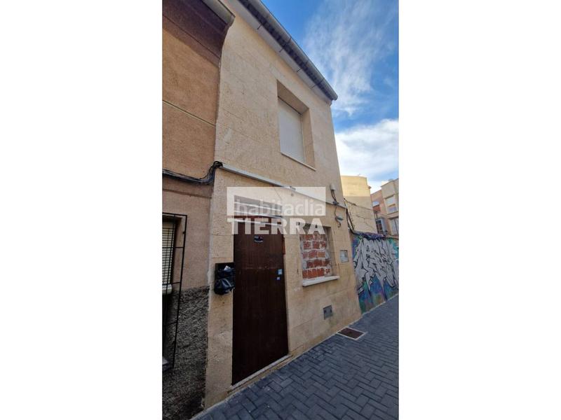 Foto b001681a-9910-4ce7-8b92-5f4f0842af14. Casa adossada a Alcantarilla