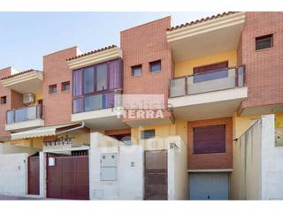 Casa adosada  Jacinto benavente. Venta de una casa adosada en alguazas