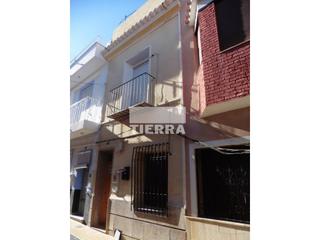 Casa adosada  Calle maestro peñaranda. Venta de casa adosada en villanueva del río segura