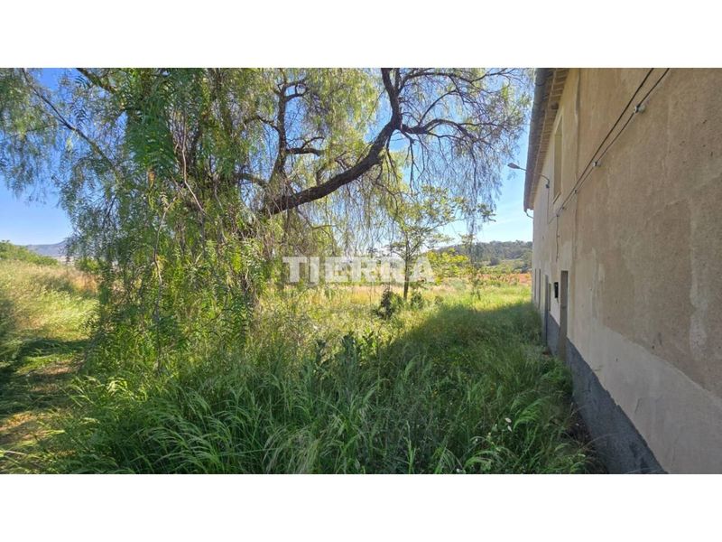 Foto f621fa2c-dbf5-437d-98dd-8a8d18dface0. Casa a Jumilla