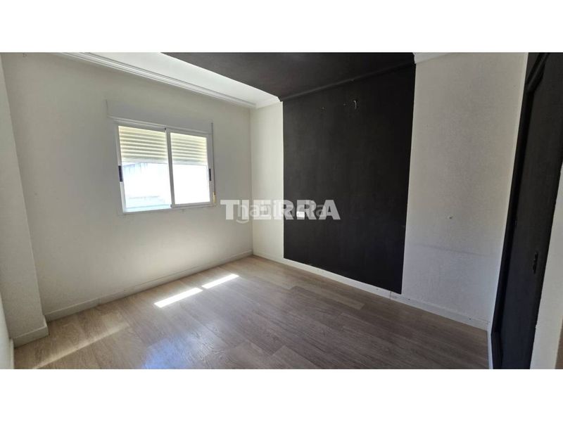 Foto e81aee58-322d-422d-8e1f-04f5f939b68b. Dúplex amb aparcament a Pliego