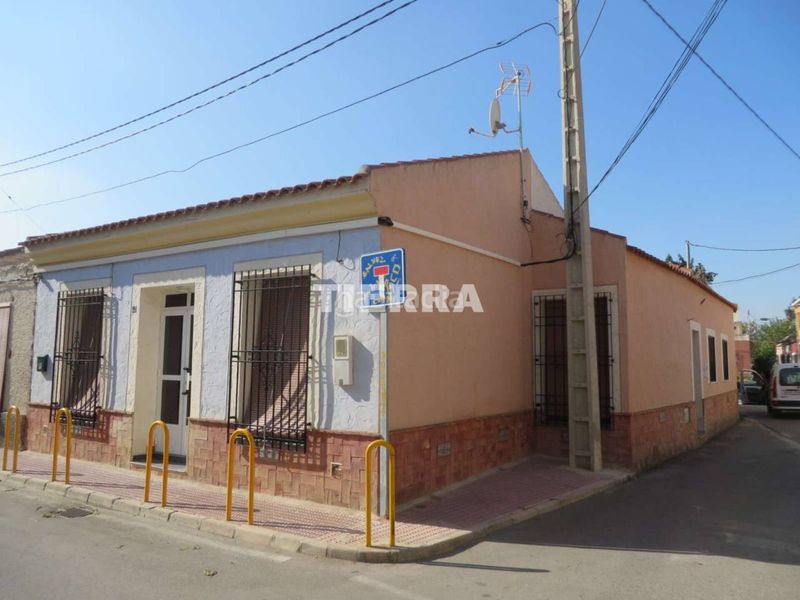 Foto f560dcea-4856-4caa-baae-12a1ef51ac3e. Casa aparellada a Era Alta Murcia