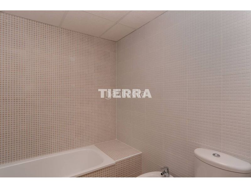 Foto 03d09a8f-0e48-49fe-bab9-198cc137486a. Àtic amb aparcament piscina a Calasparra