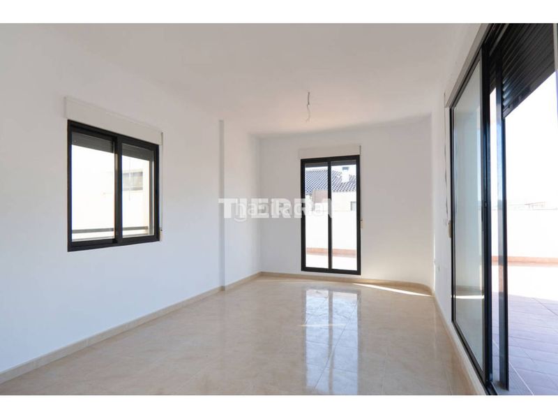 Foto 255f51be-da48-4452-8469-fb6b05e3974b. Àtic amb aparcament piscina a Calasparra