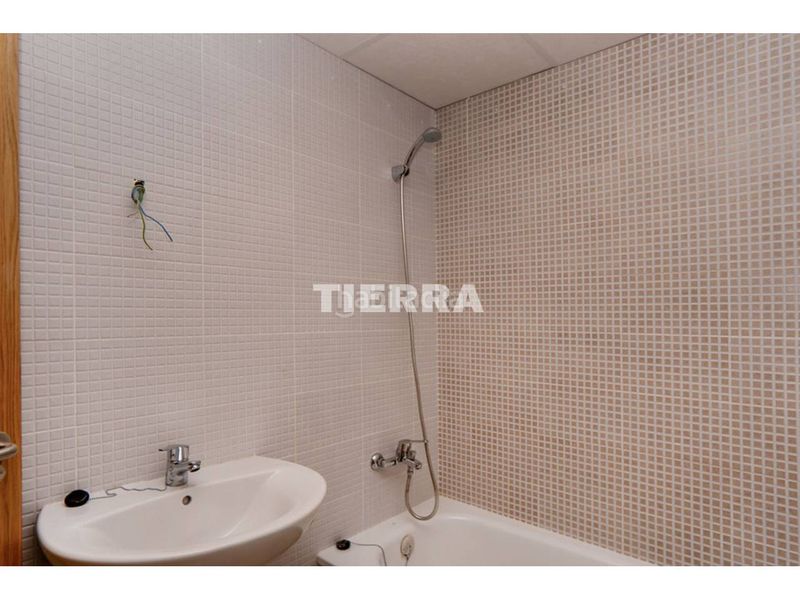 Foto 98e350e8-bad5-48d3-a2fd-aa6cb9e1ffbe. Àtic amb aparcament piscina a Calasparra