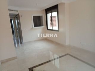 Pis  Avenida golf. Venta vivienda en oferta flash  roda golf