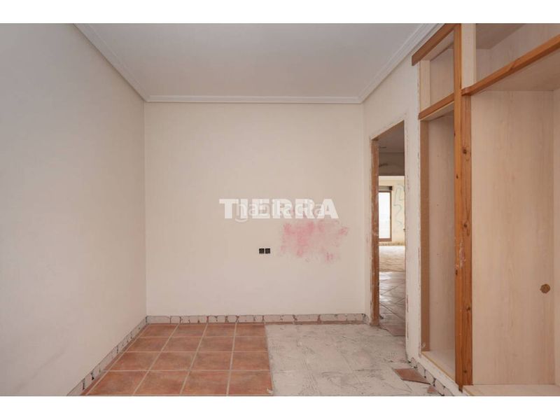 Foto cb7cbb42-2dfd-40c9-a8e5-ae555a853cd8. Casa aparellada a Archena