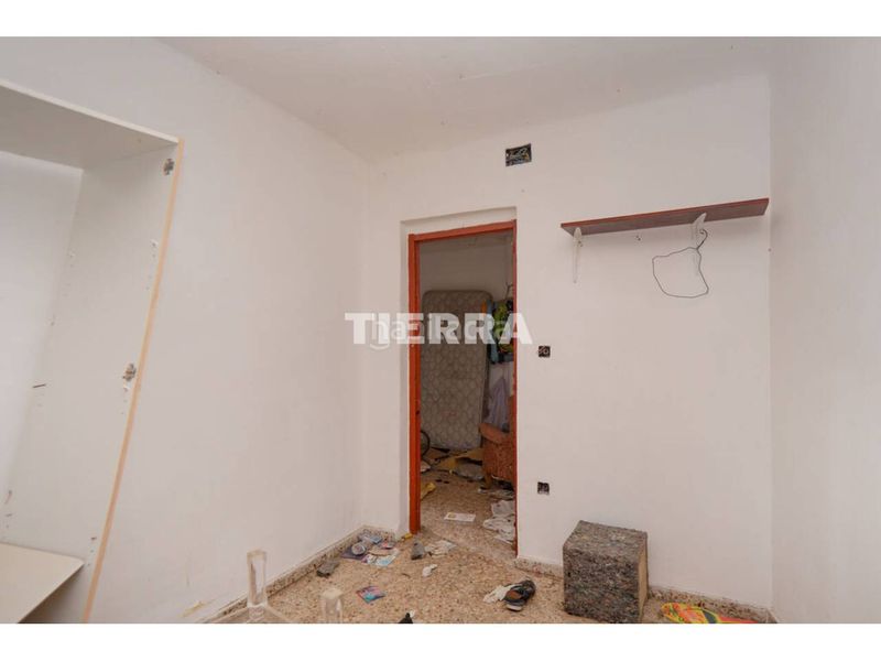 Foto 4d3e1084-001f-4fd3-9a24-47dde749279f. Casa aparellada a Yecla
