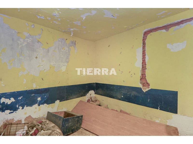 Foto 8c5c204a-9481-49ab-bad3-614fd19a04f9. Casa aparellada a Yecla